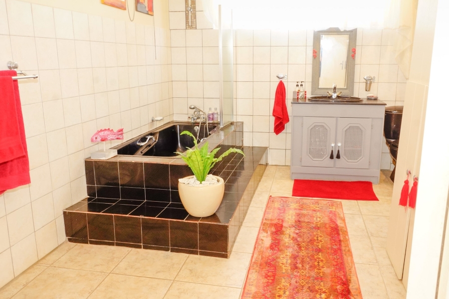 3 Bedroom Property for Sale in Oyster Bay Eastern Cape
